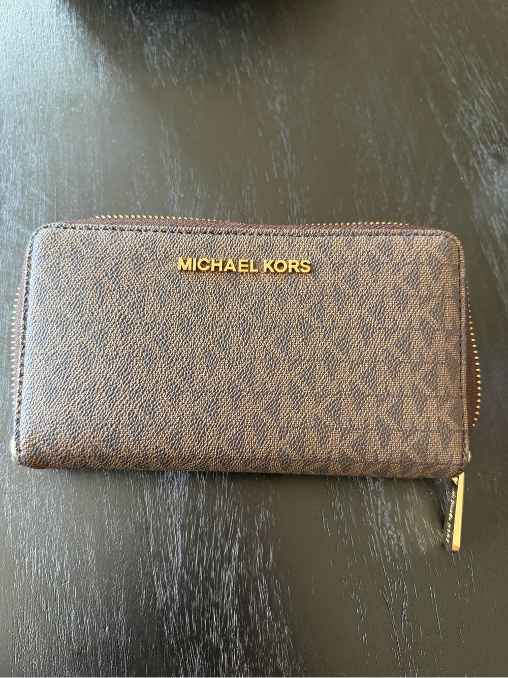 Michael Kors Jet Set Travel Large Signature Logo Continental Wristlet Wallet